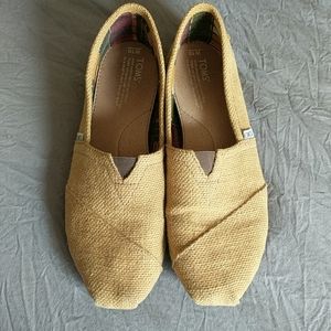 TOMS Burlap Slip-on Shoes